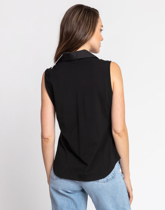 Donna Sleeveless Wing Collar "T" Shirt