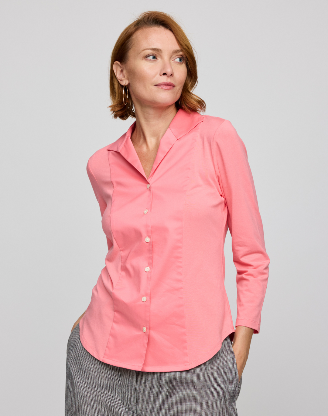 Donna 3/4 Sleeve Wing Collar "T" Shirt